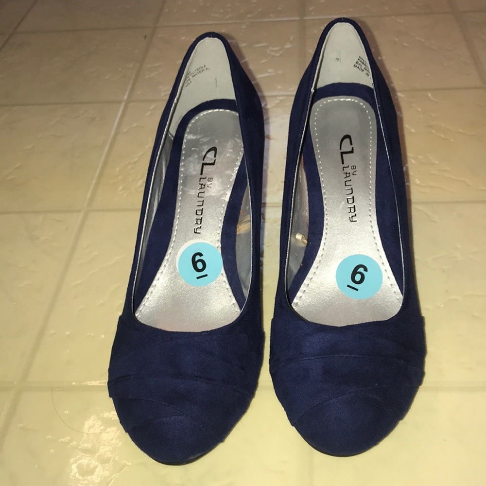 CL by laundry wedge shoes